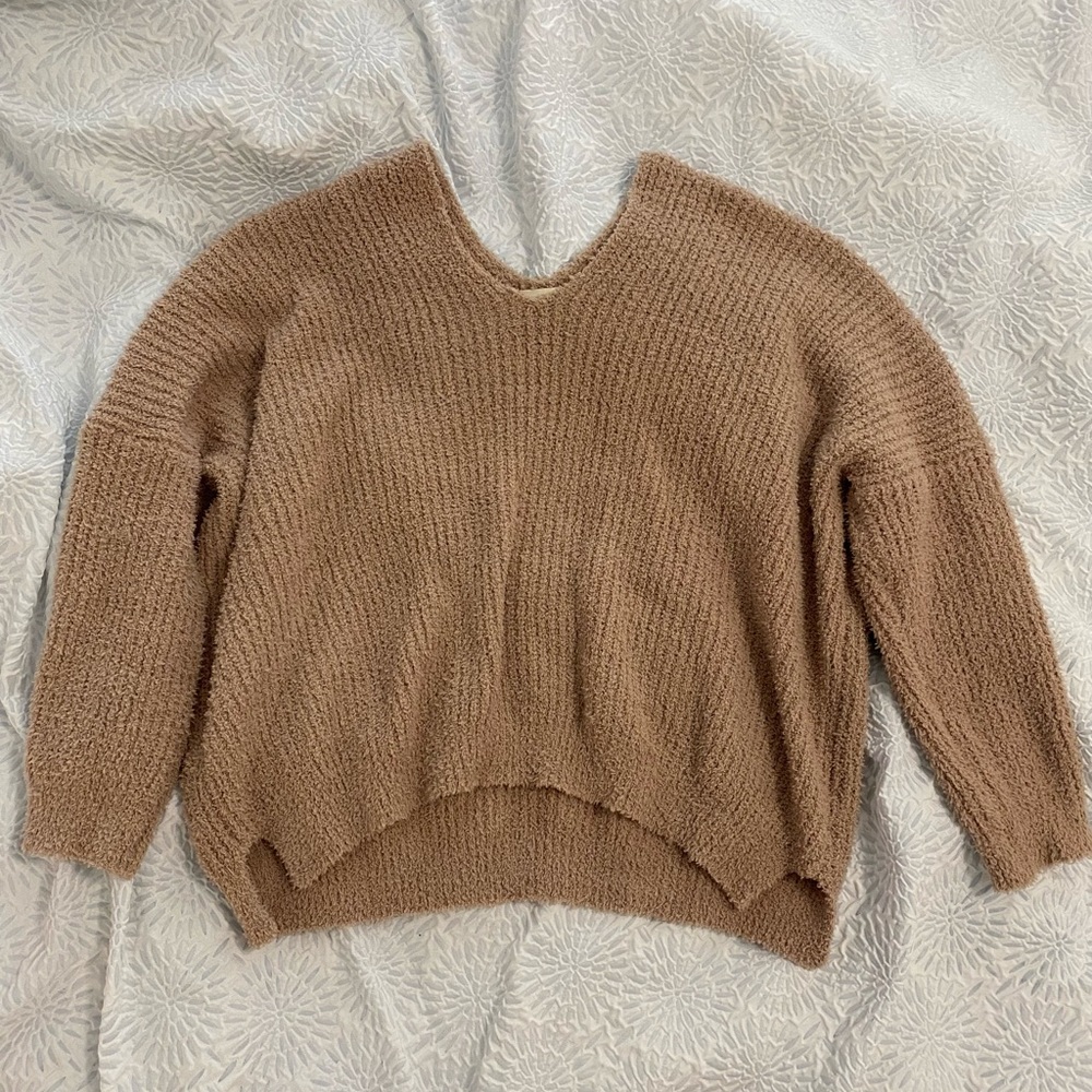 Altard State Fuzzy V Neck Sweated In Light Brown/ Tan Size M
